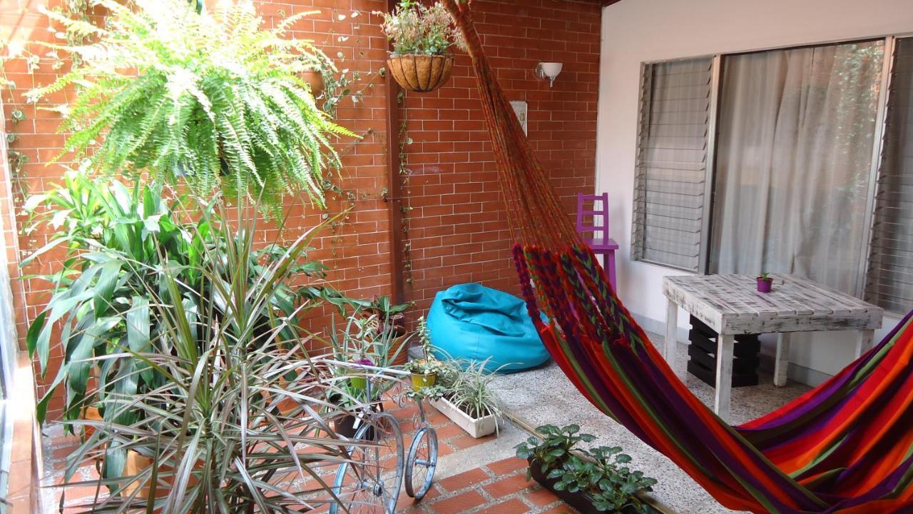 Iris Hostel Medellin Exterior photo